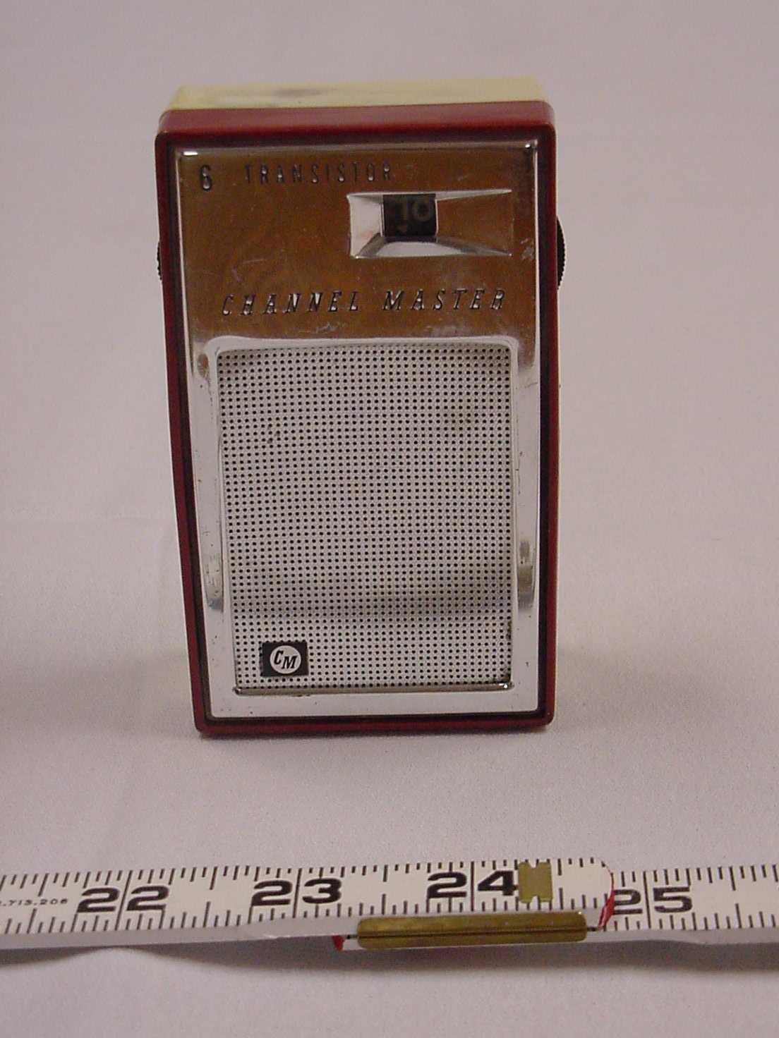 transistor radio.jpg